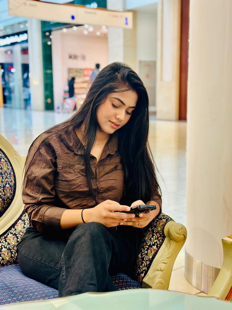 Rani Indian Teen Girl Escort Dubai (3)